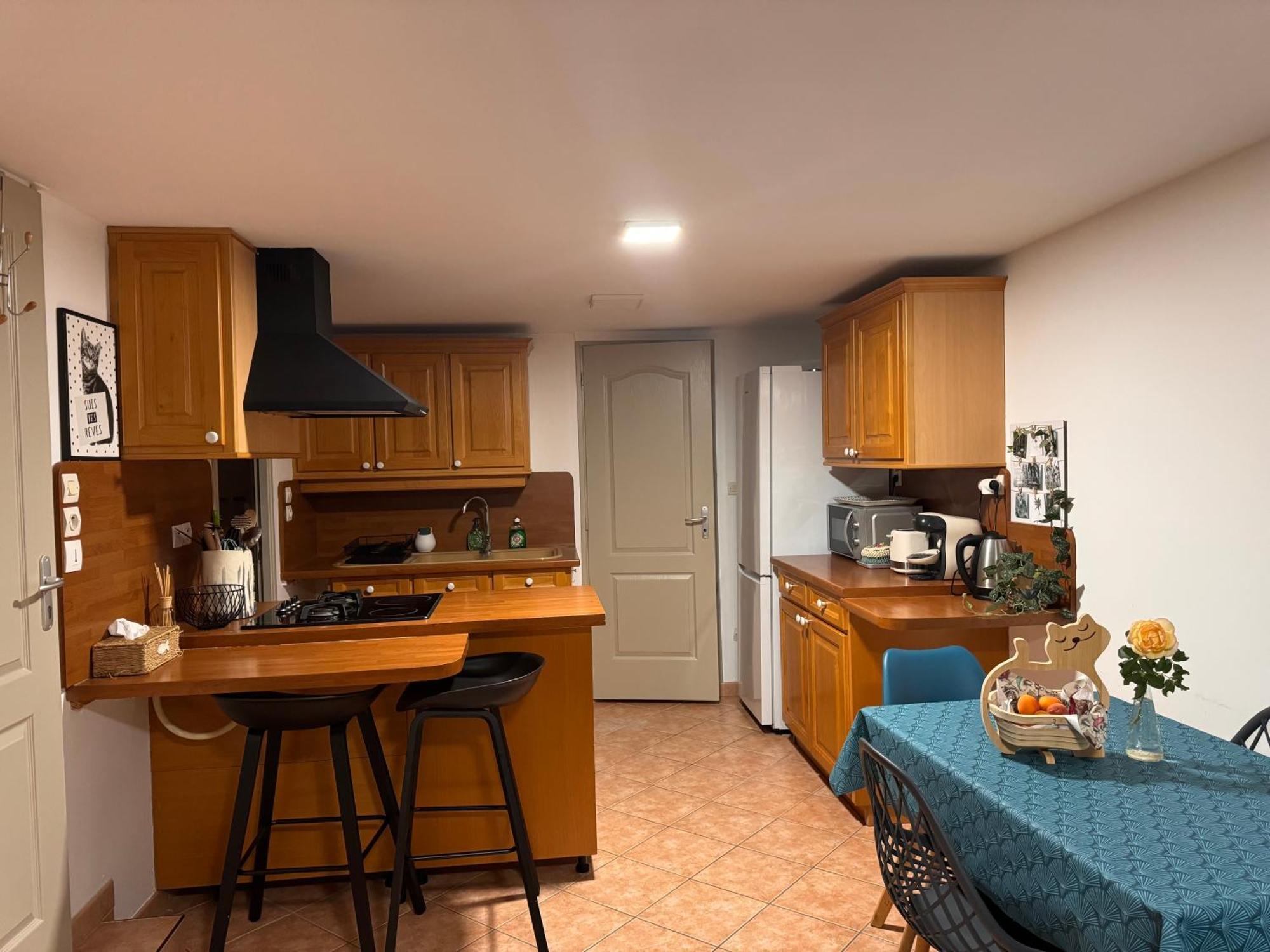 Au Calme Dans Maison En Rez De Jardin A 2,2 Kms Du Groupama Stadium Et Salle Ldlc Arena Мезье Экстерьер фото